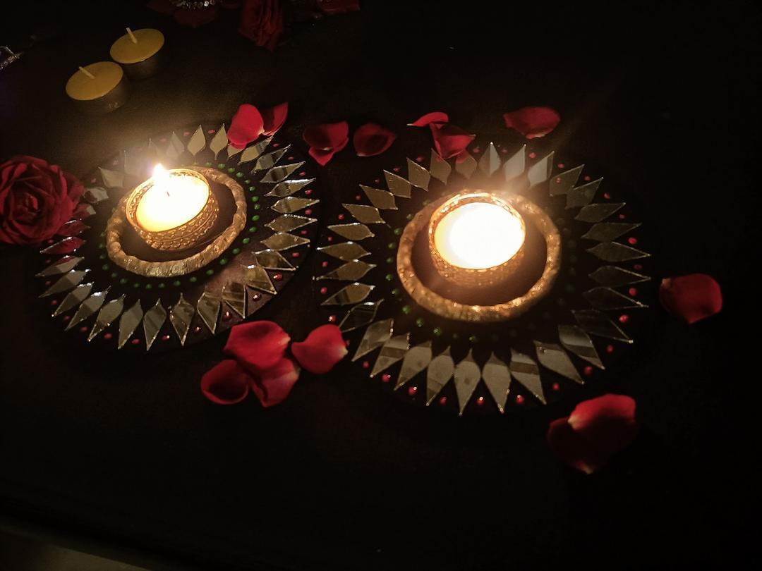 Handcrafted Decorative Candle Holder Set (Pair) - C1